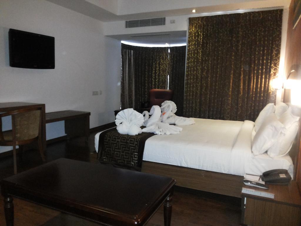 Hotel Milestonnez Sriperumbudur Habitación foto